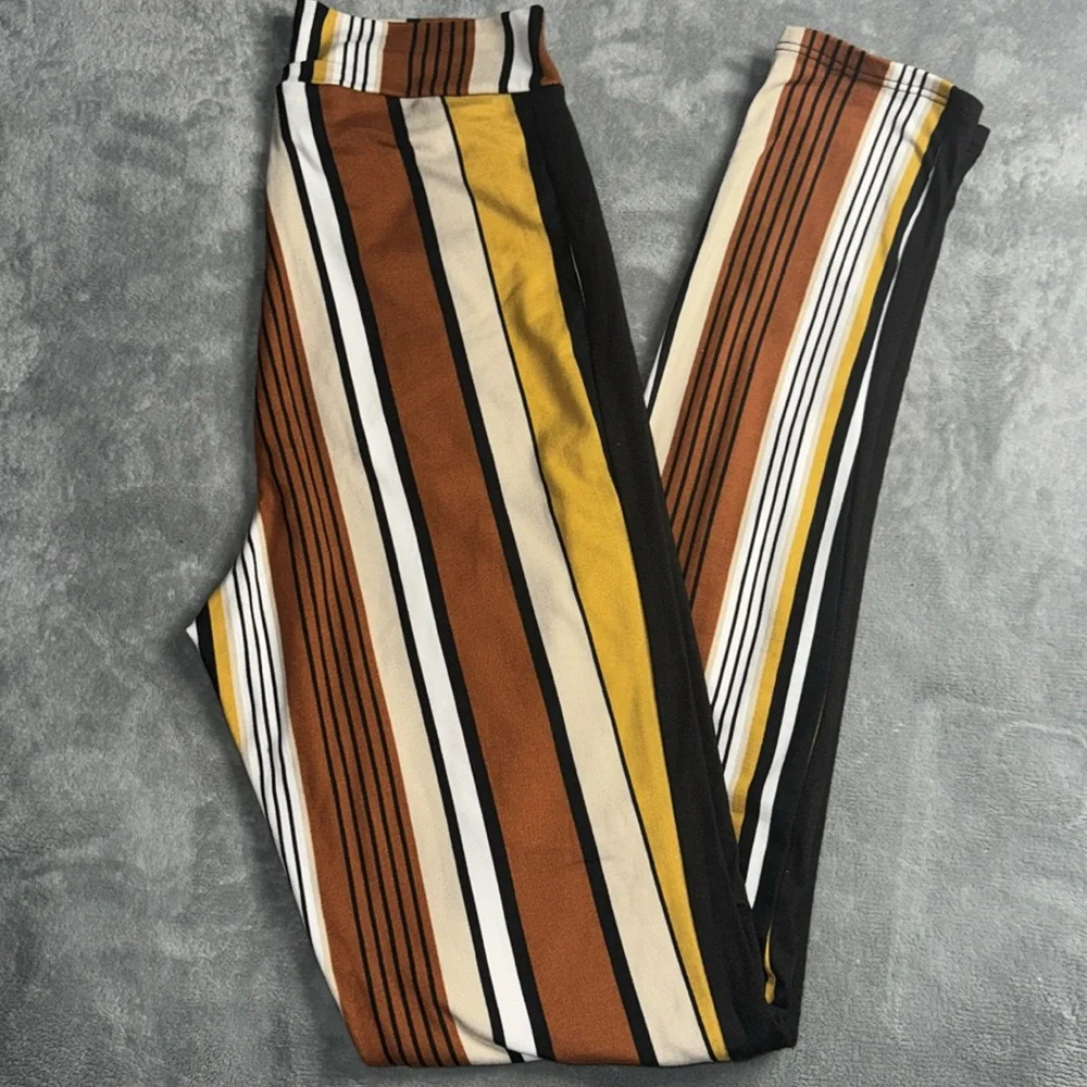 Set - Picture 2 of 5